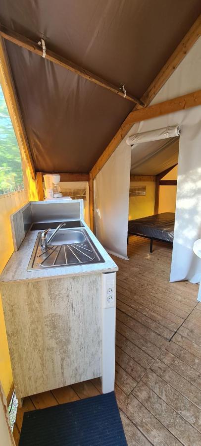 Camping Domaine Papillon Reyrevignes  Extérieur photo