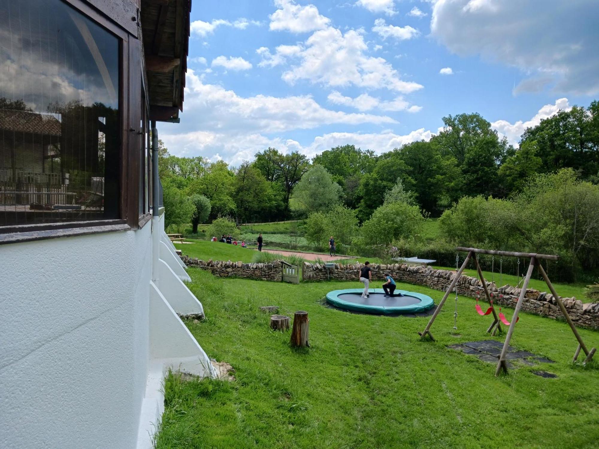 Camping Domaine Papillon Reyrevignes  Extérieur photo